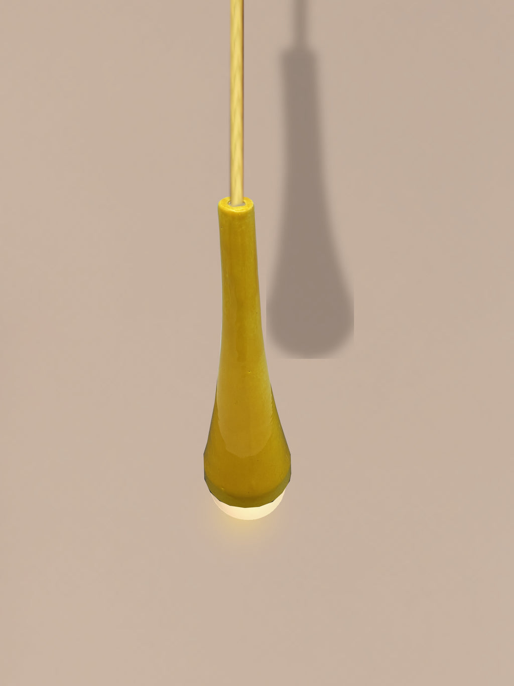 Suspension en céramique Brennan – Jaune soleil